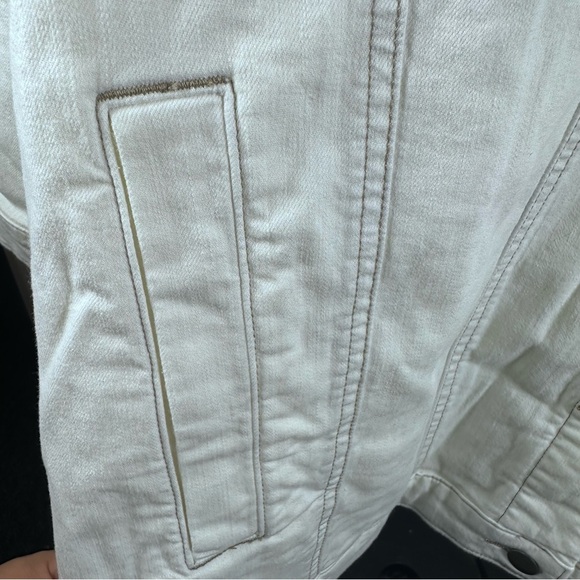 Eileen Fisher Women’s White Denim Jacket Size 2X - Picture 6 of 10
